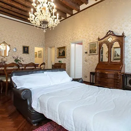Ai Putti Apartment