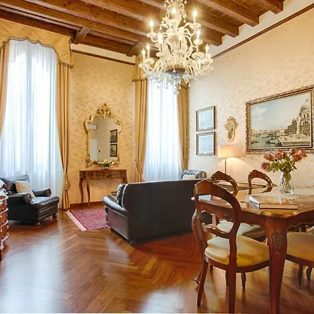 Ai Putti Apartment