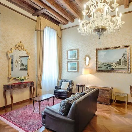 Ai Putti Venice